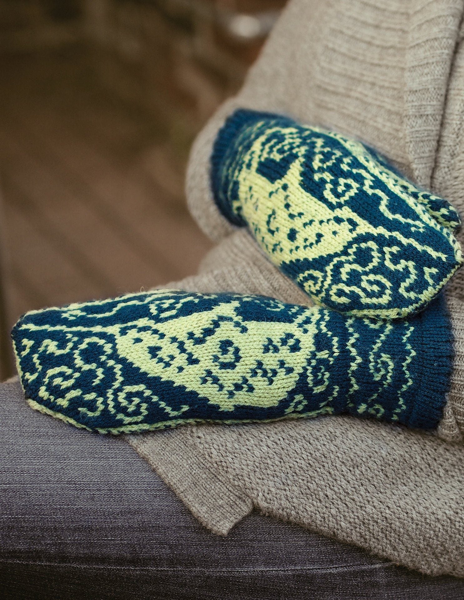 Narwhal Mittens Patterns Ysolda 